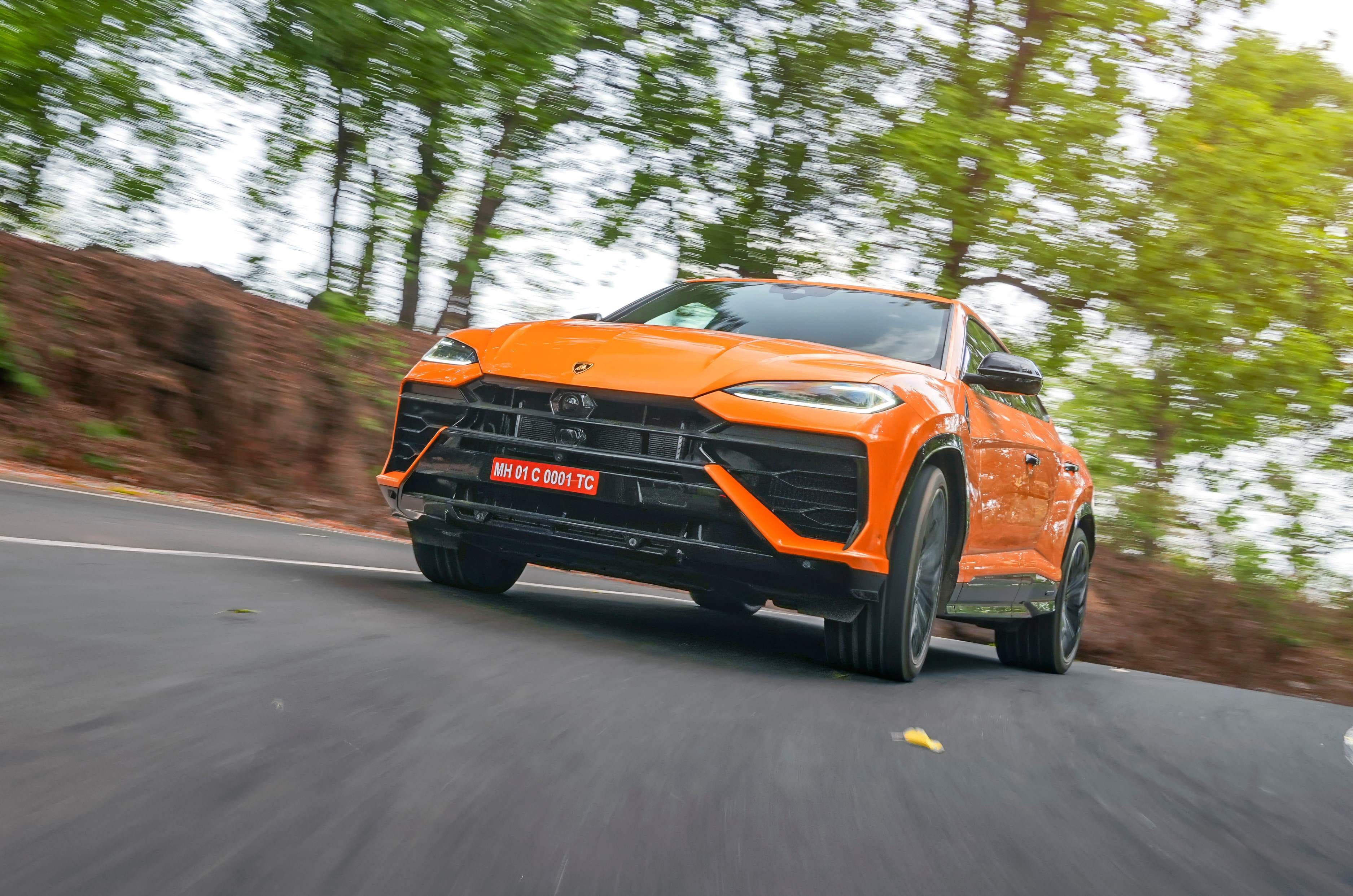 2026 Lamborghini Urus SE review: Thunder and lightning