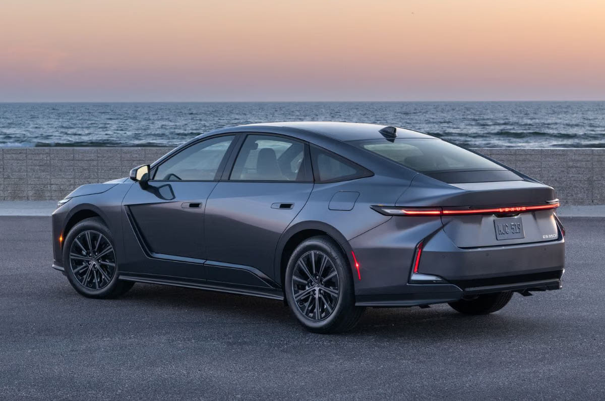 All you need to know about Lexus ES