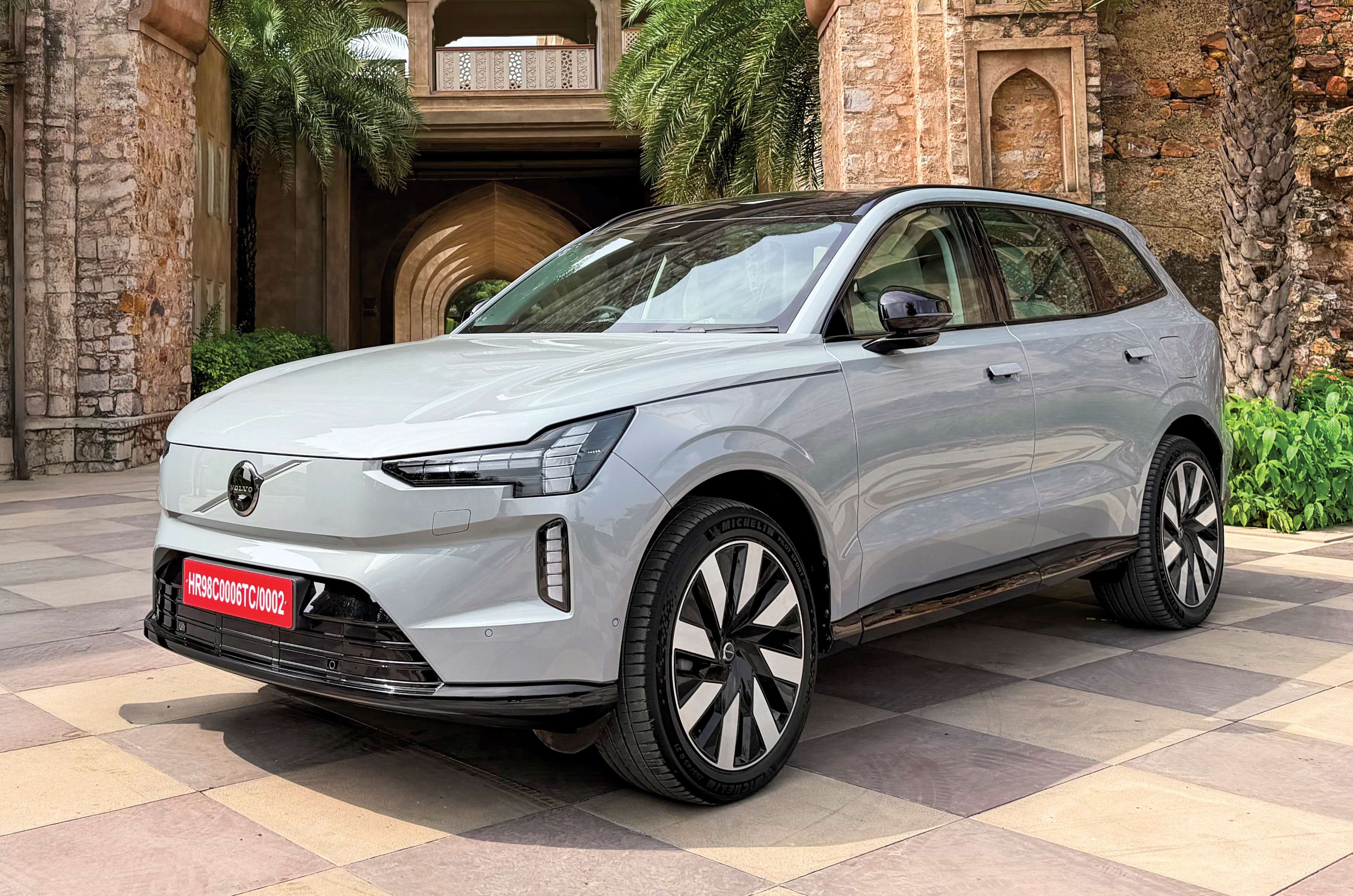 2026 Volvo EX90 review: Better than the XC90? 