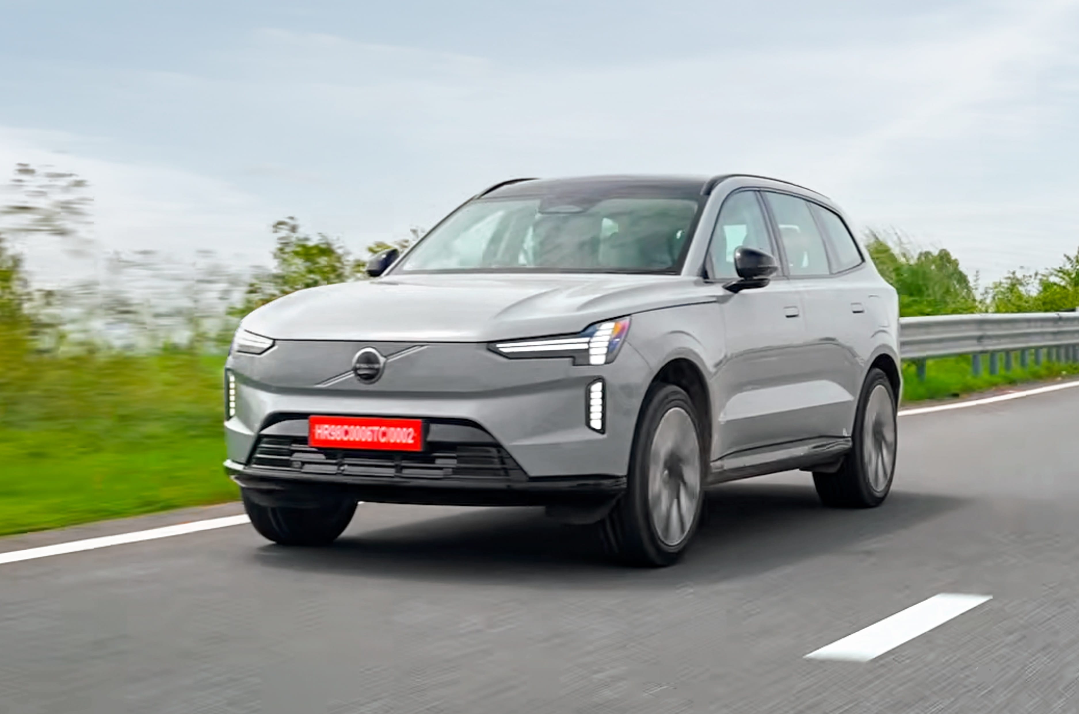2026 Volvo EX90 review: Better than the XC90? 