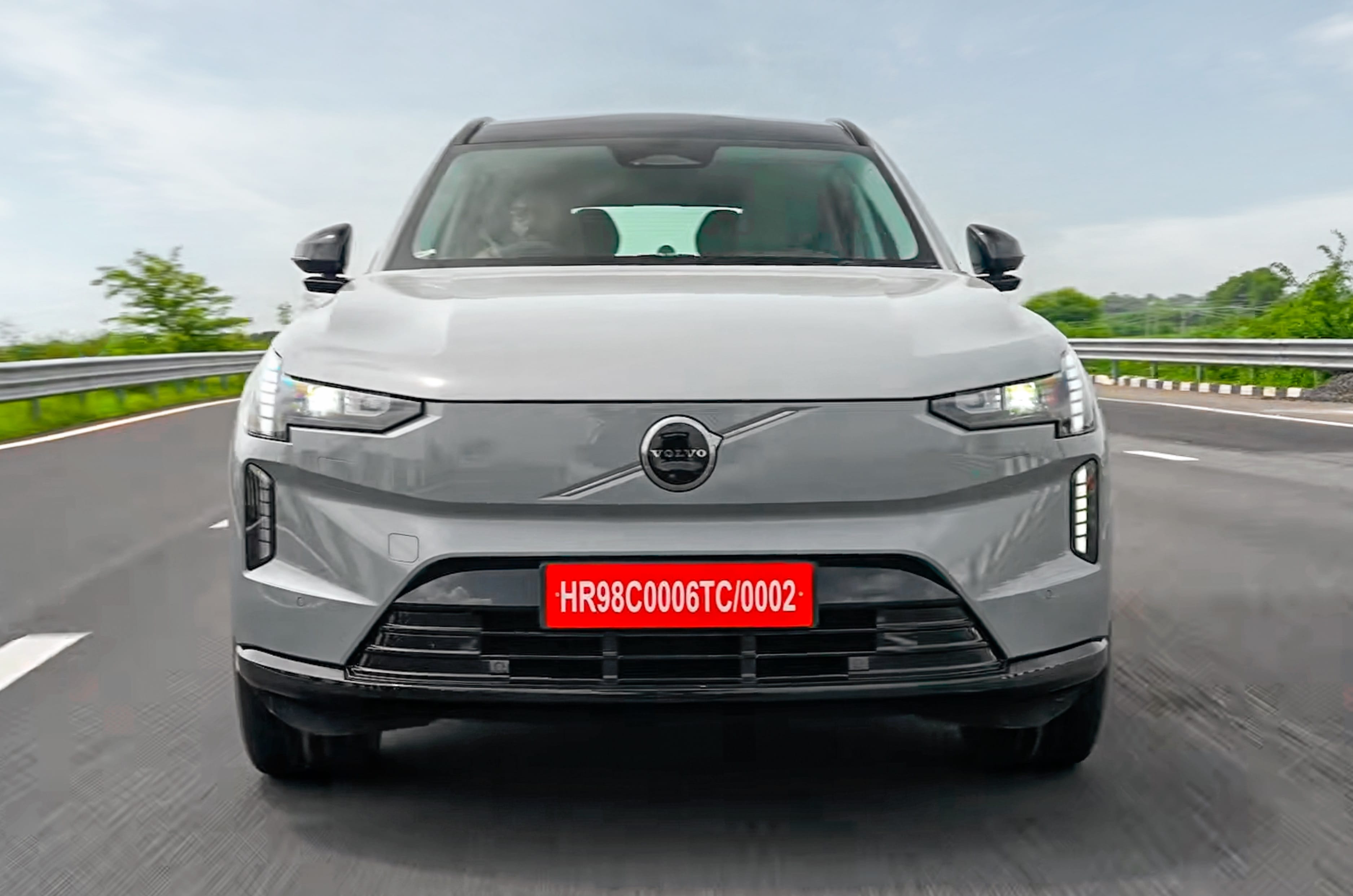 Volvo EX90 pros and cons explained