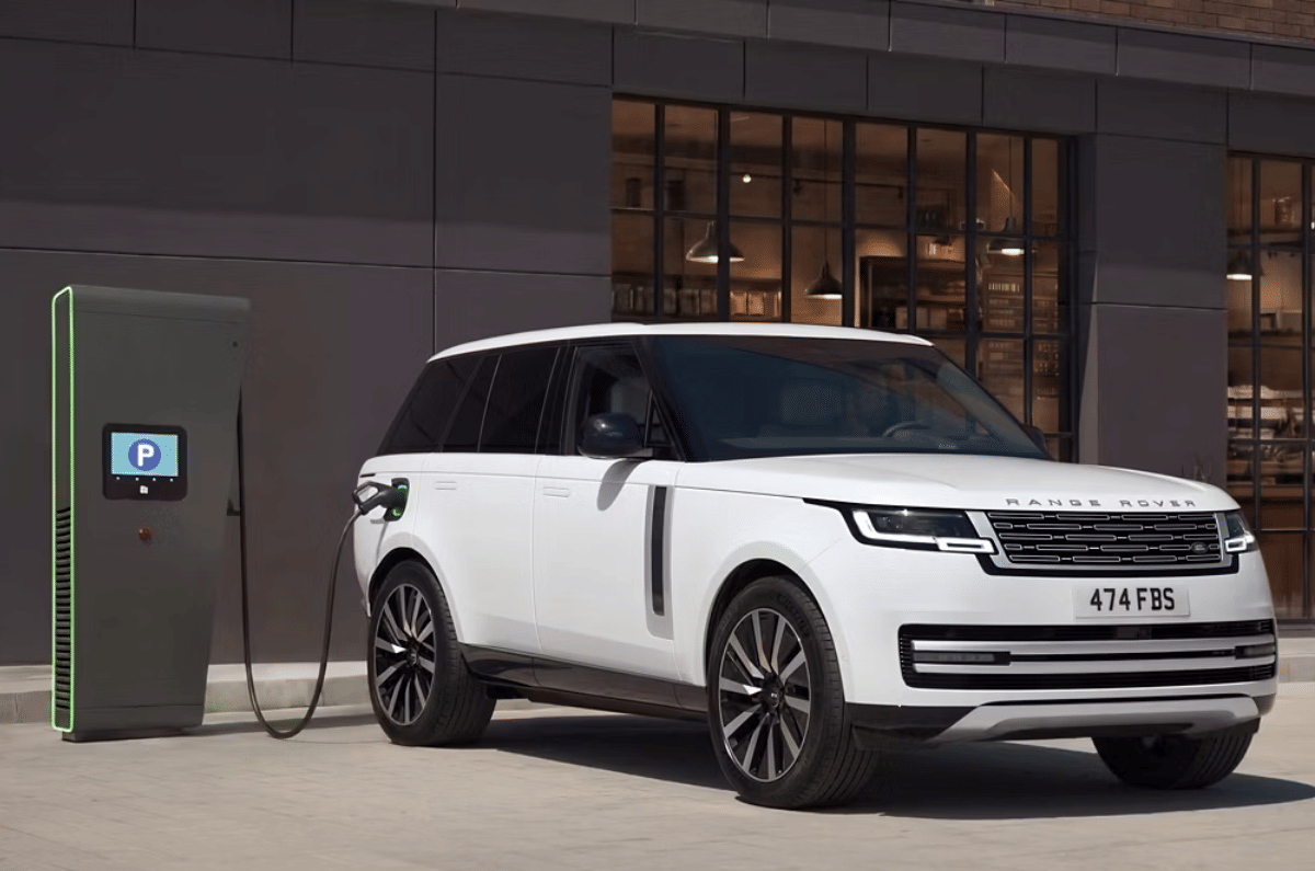 Range Rover Electric charging