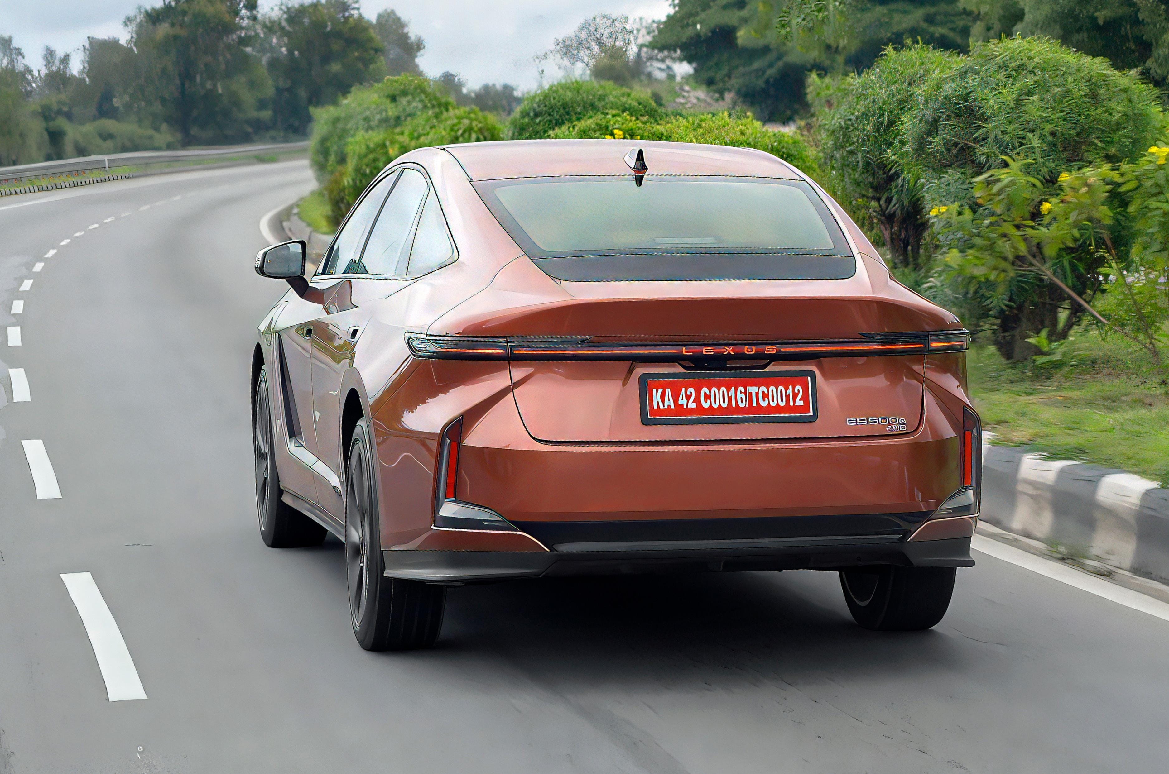 Lexus ES 500e review – Japan’s answer to electric sedans