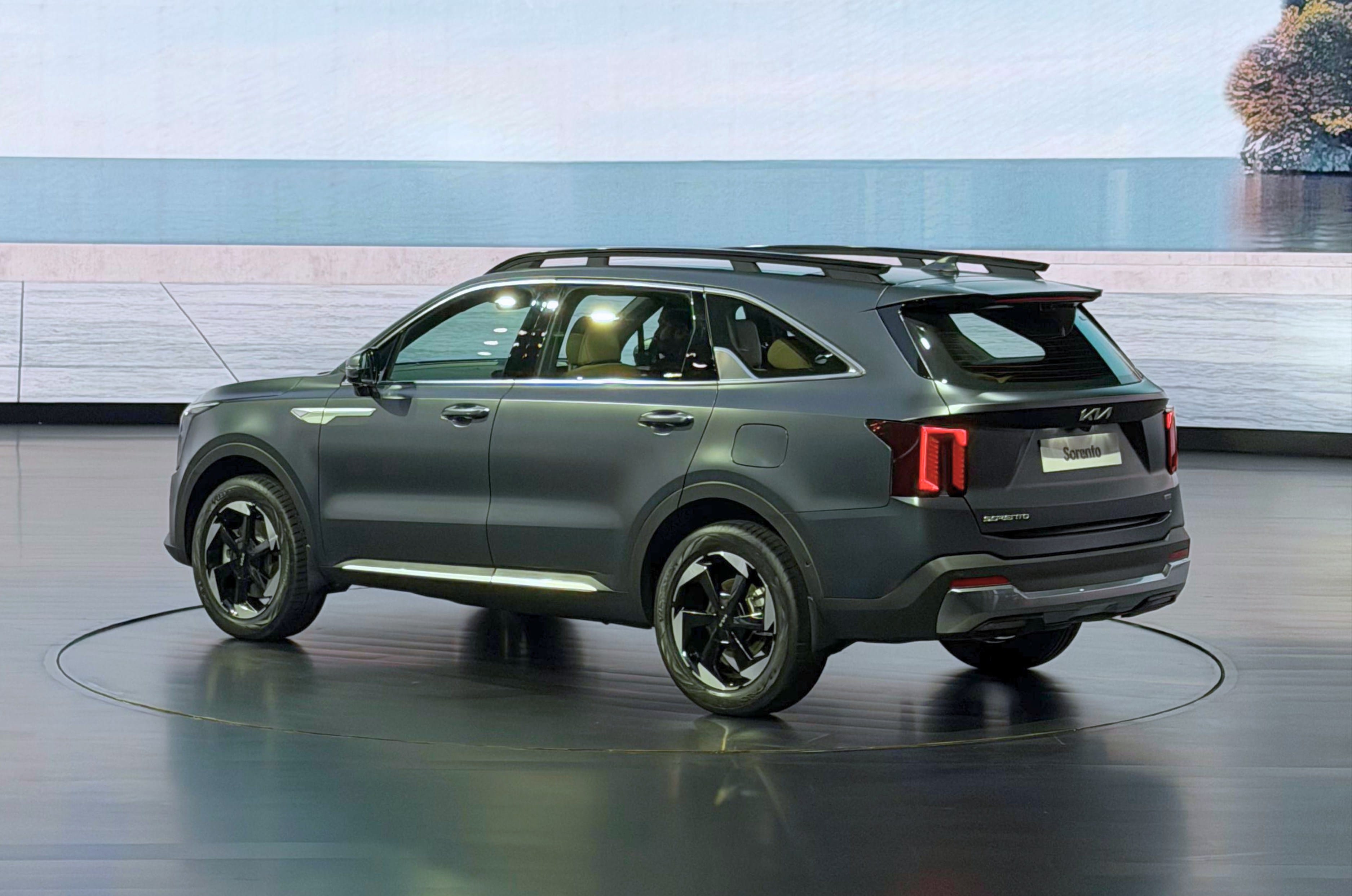 Kia Sorento launched at Rs 27.99 lakh