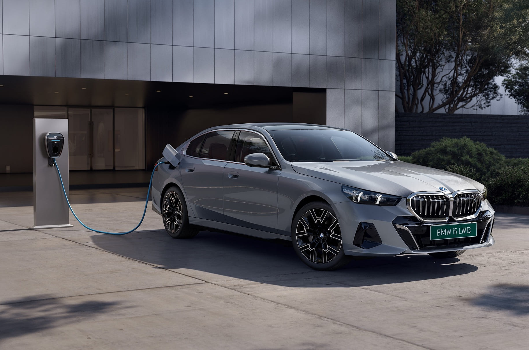 BMW i5 LWB launched at Rs 79.6 lakh