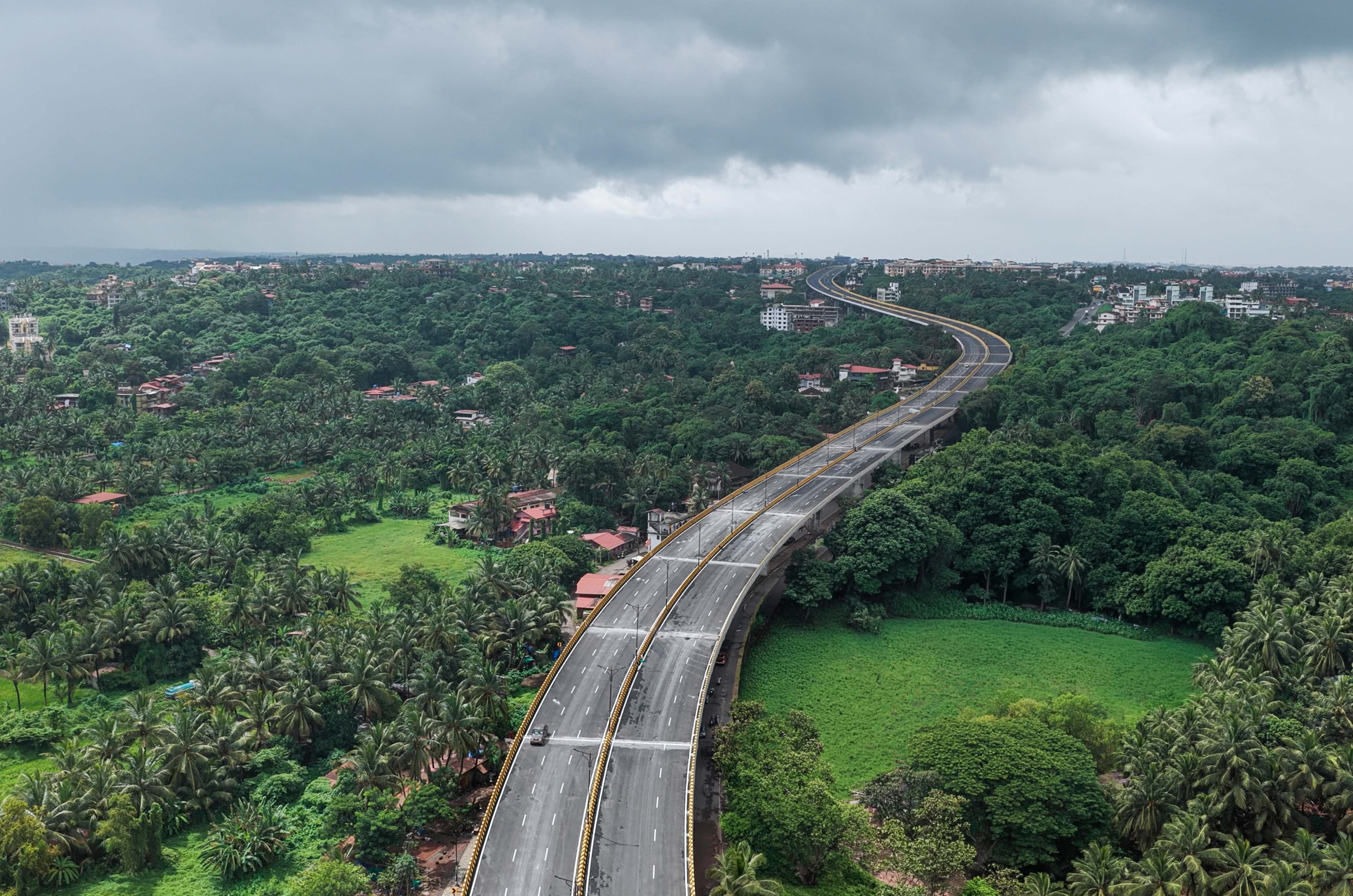 Cruising down Goa’s Porvorim Elevated Corridor in an MG Cyberster