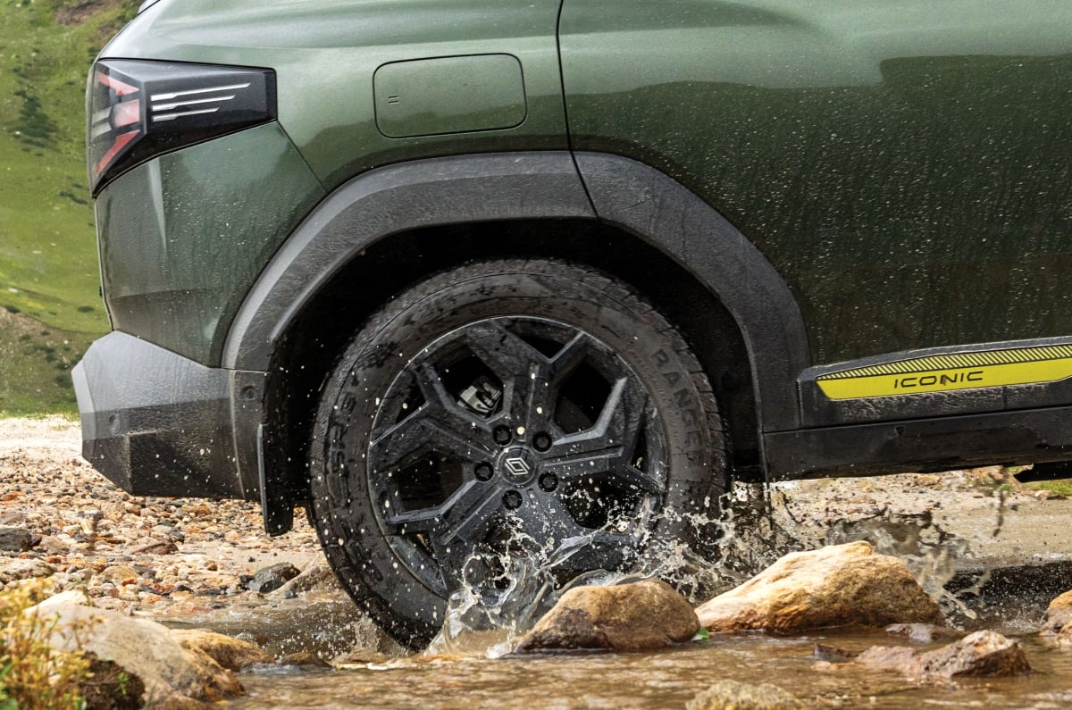 Renault Duster Kibber rough roads rear wheel