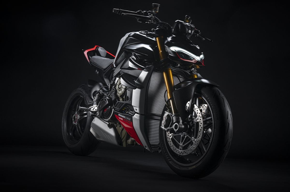 Inside shot showing the front right quarter of the 2023 Ducati Streetfighter V4 SP2