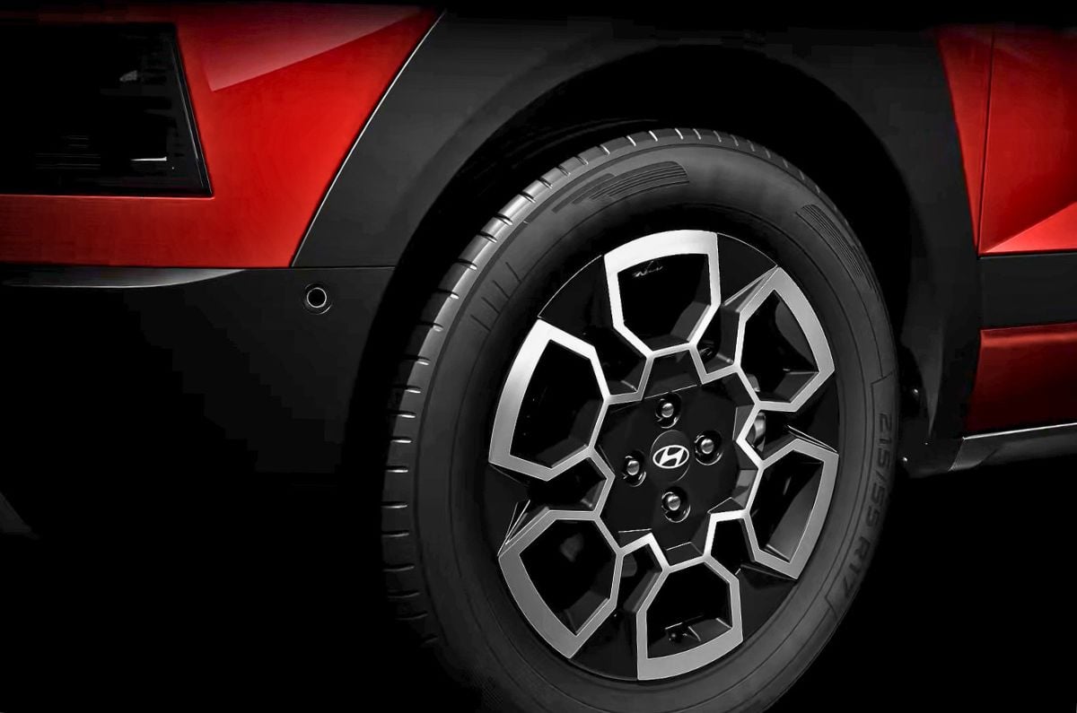 Hyundai teases new design details of Bayon
