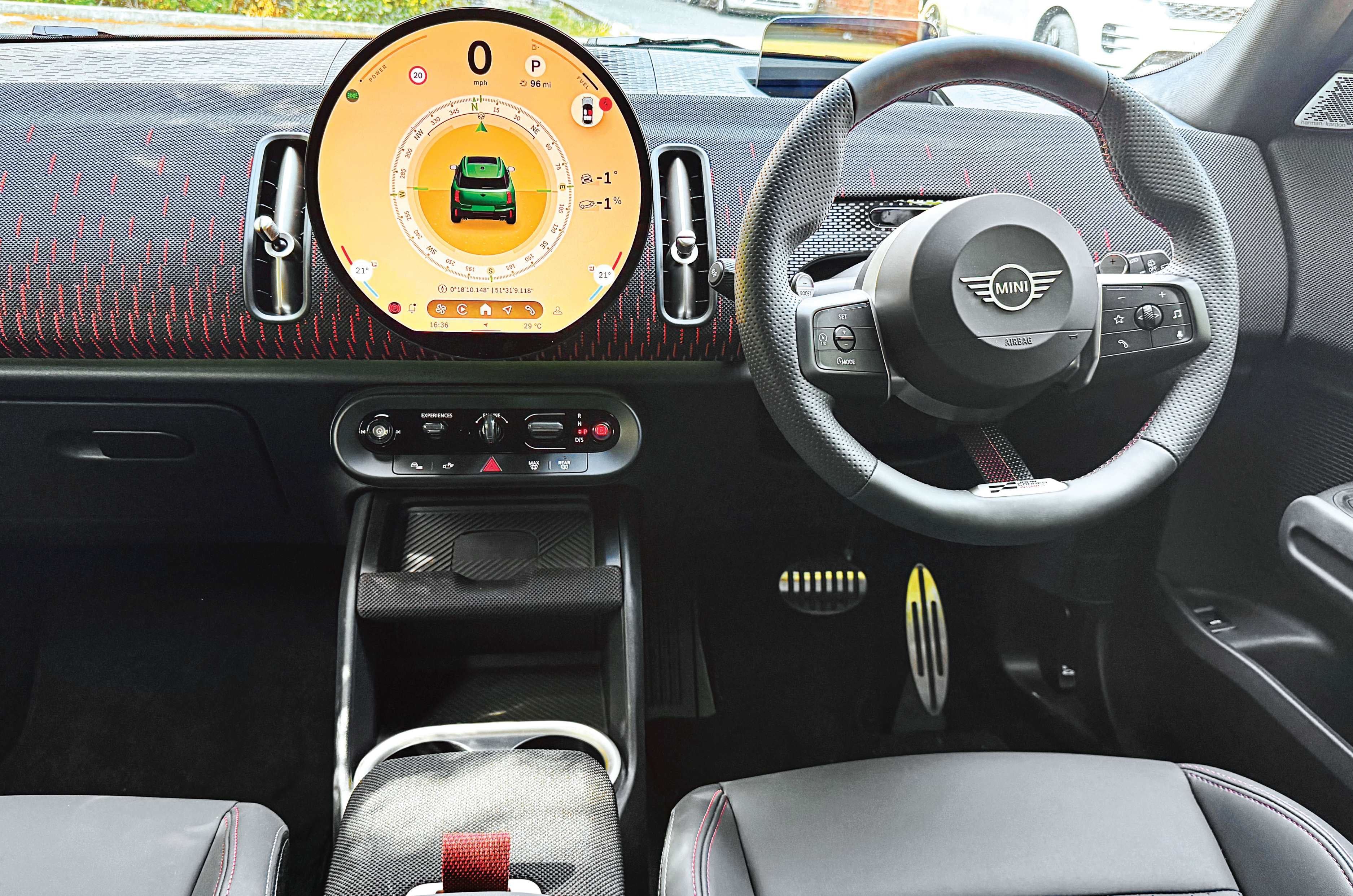 Mini Countryman JCW interior