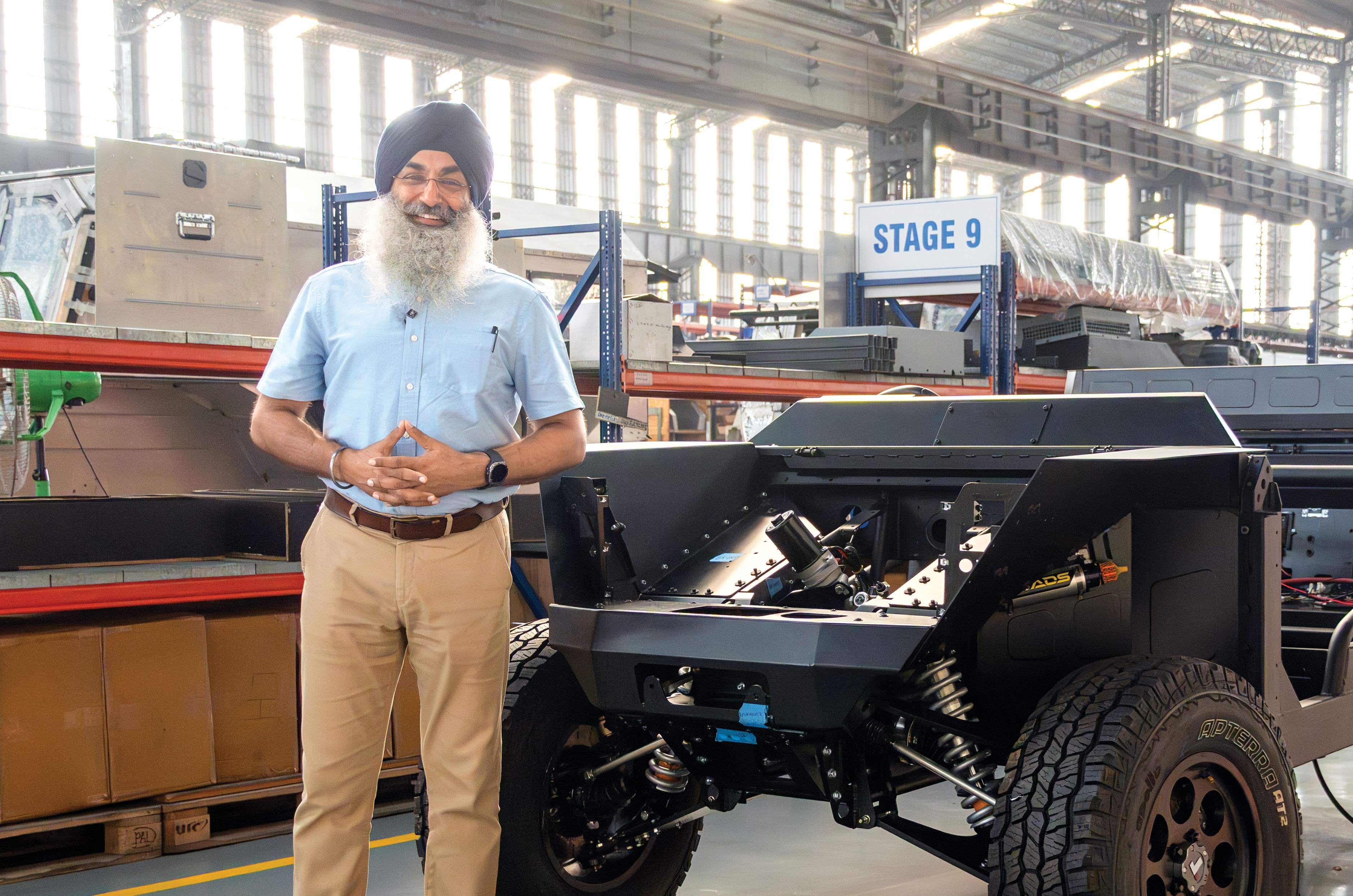 Driving the JSW Tomcar and EX4: Dirt Devils