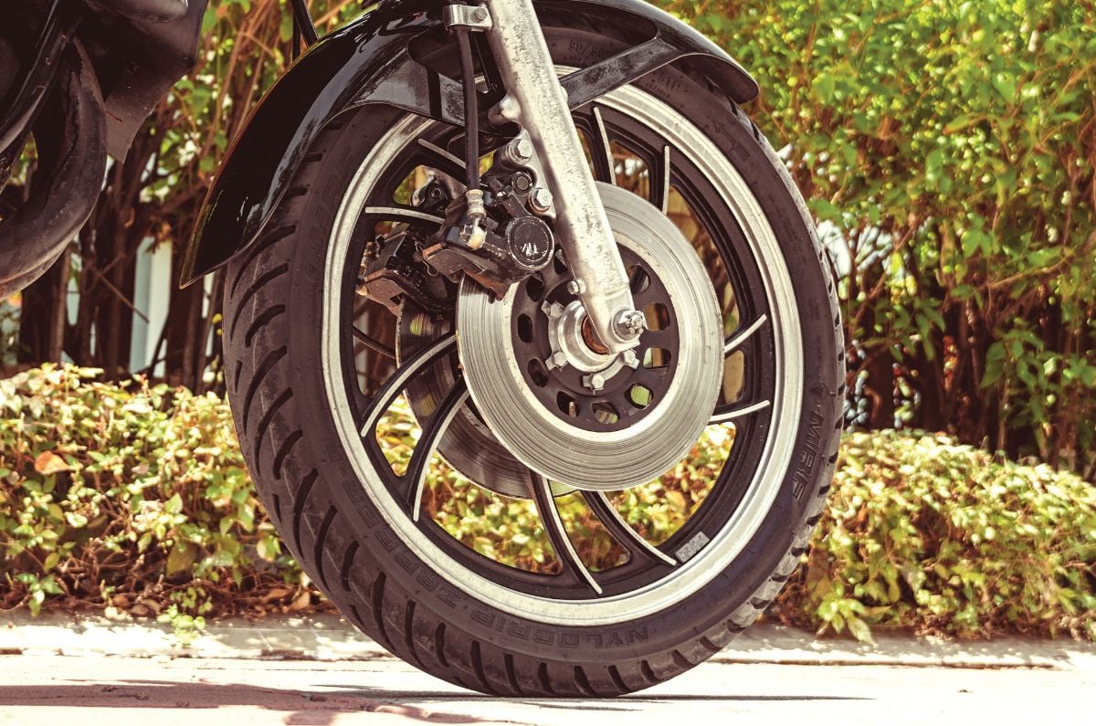 Yamaha RD350LC brakes