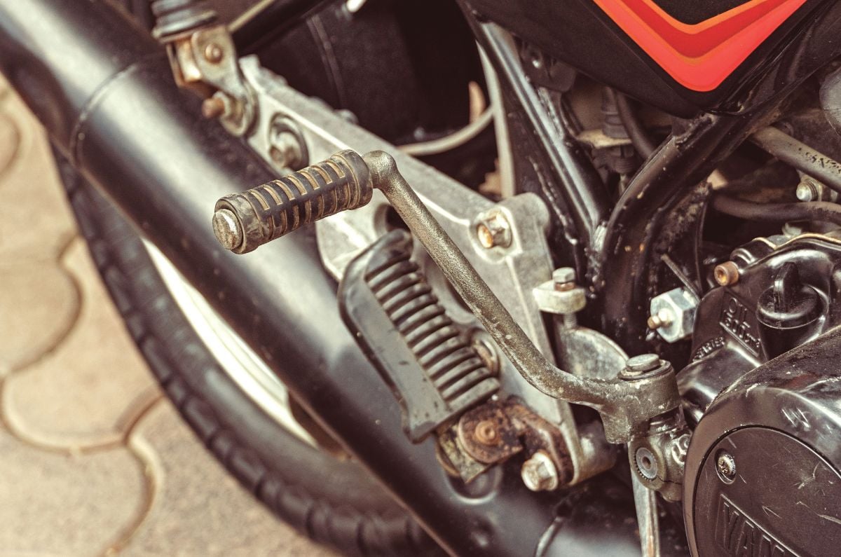 Yamaha RD350LC kickstarter
