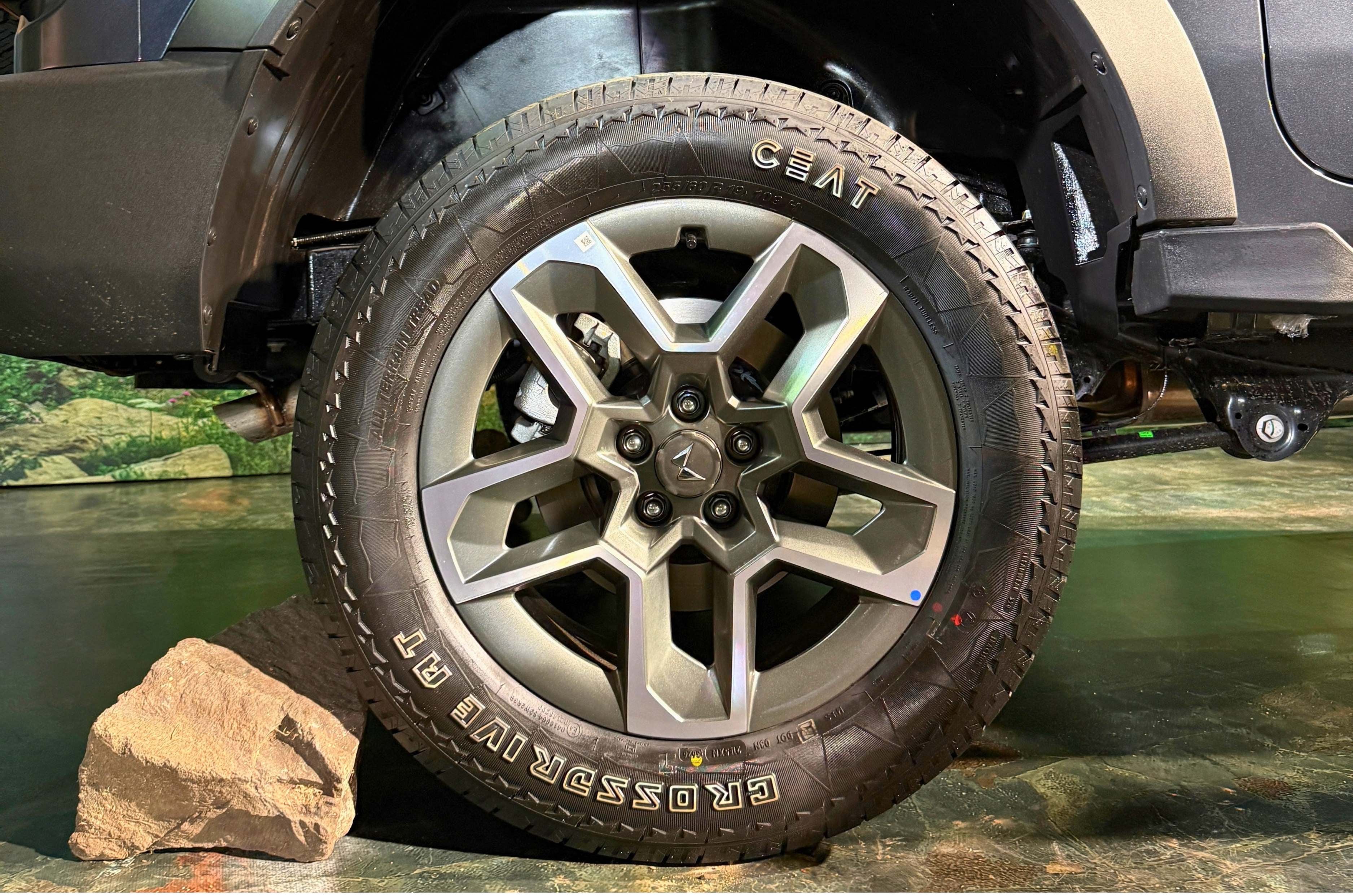Mahindra Thar OG brakes