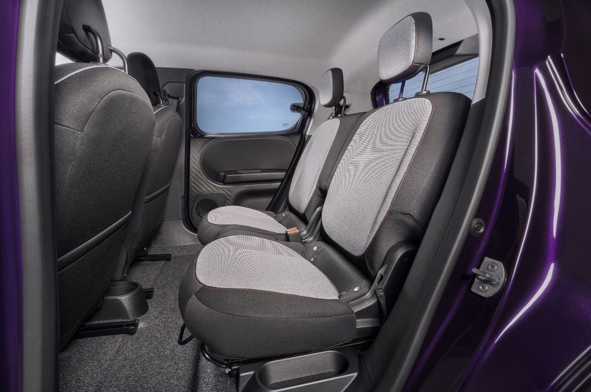 Nissan Pixo rear seats