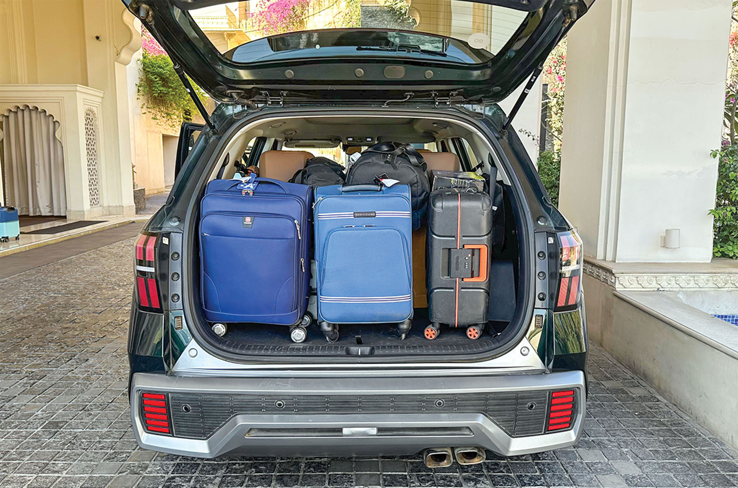 Hyundai Alcazar boot