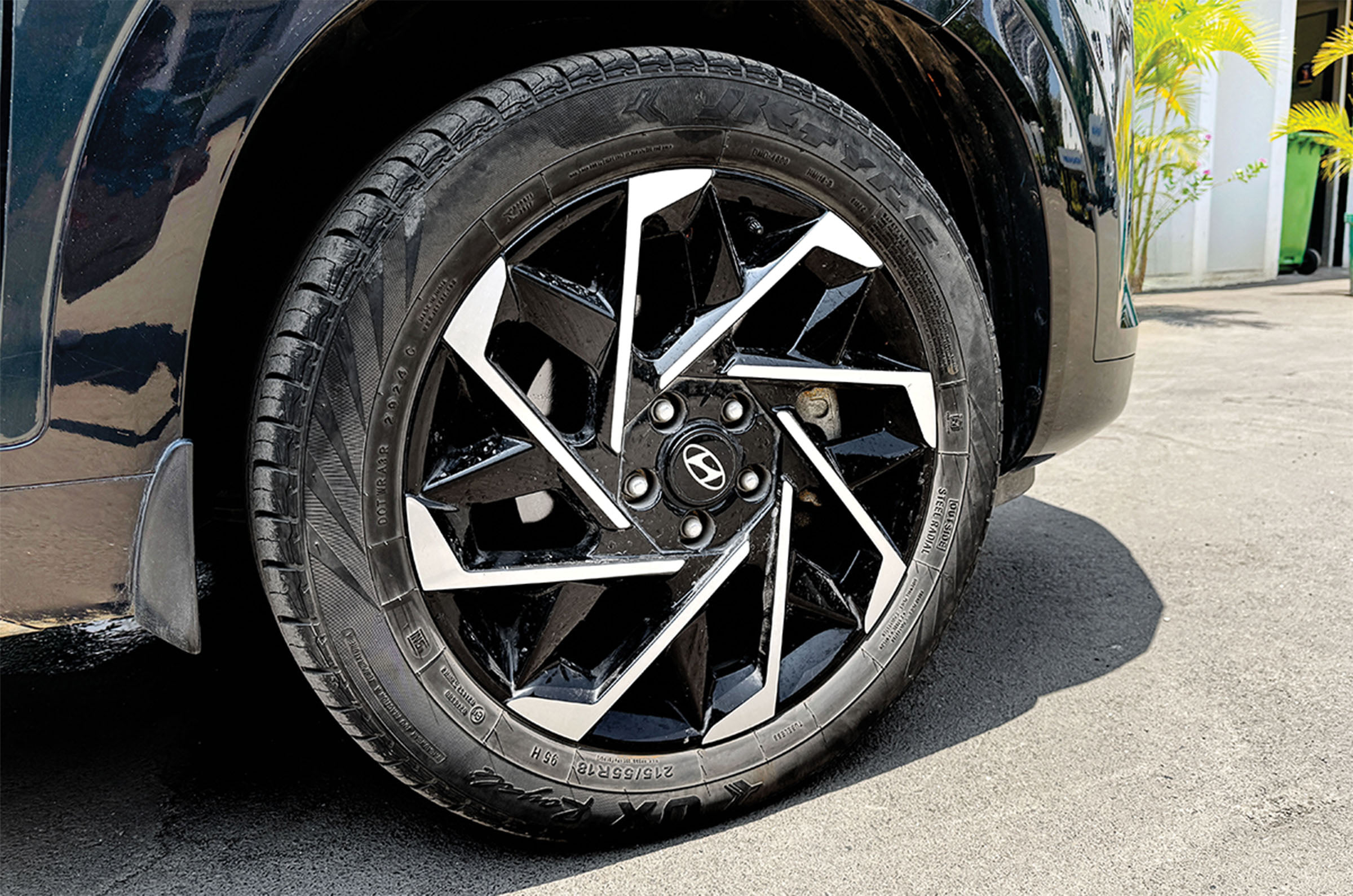 Hyundai Alcazar alloy wheels