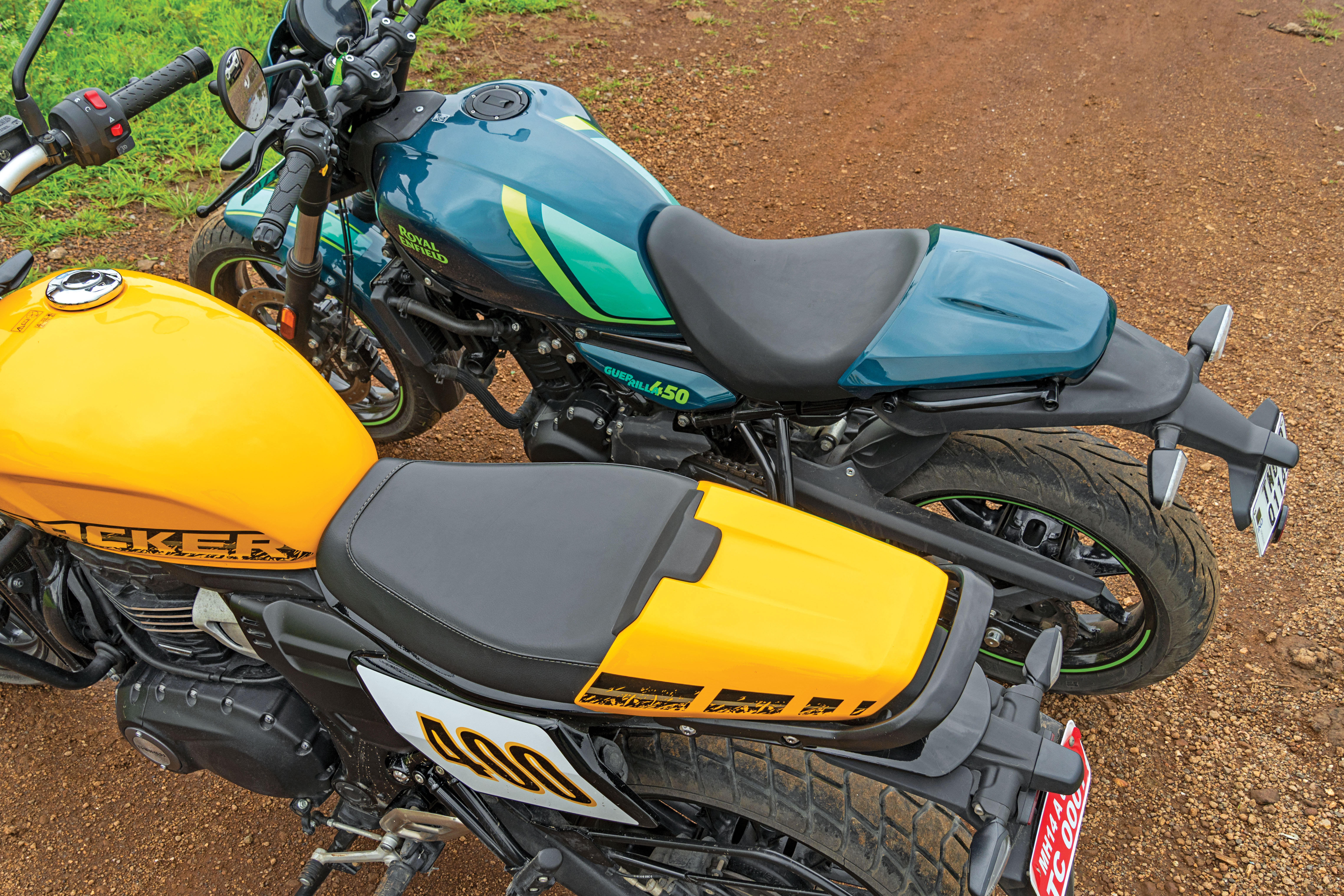 Royal Enfield Guerrilla 450 vs Triumph Tracker 400 Comparison: Street Brawl