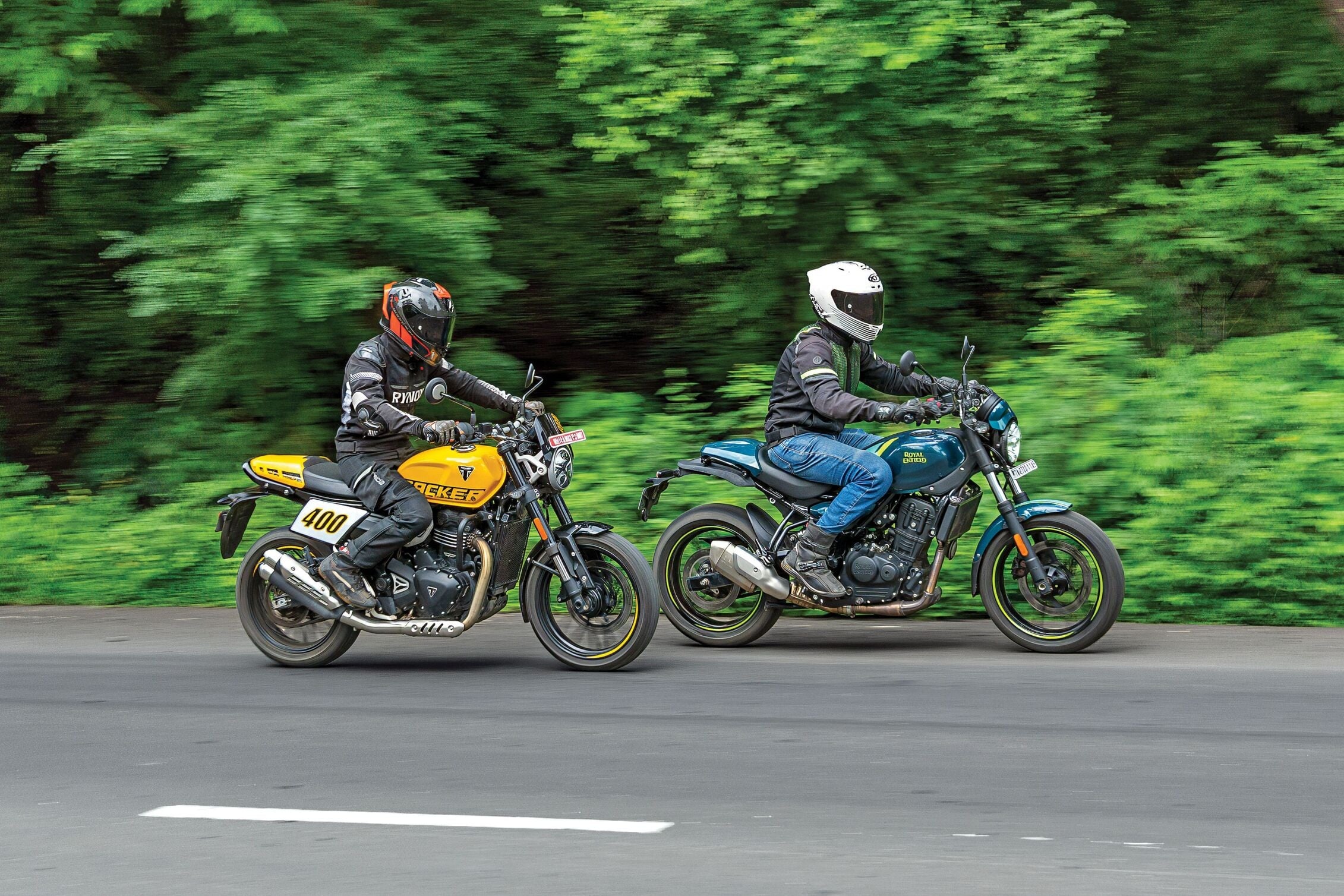 Royal Enfield Guerrilla 450 vs Triumph Tracker 400 Comparison: Street Brawl