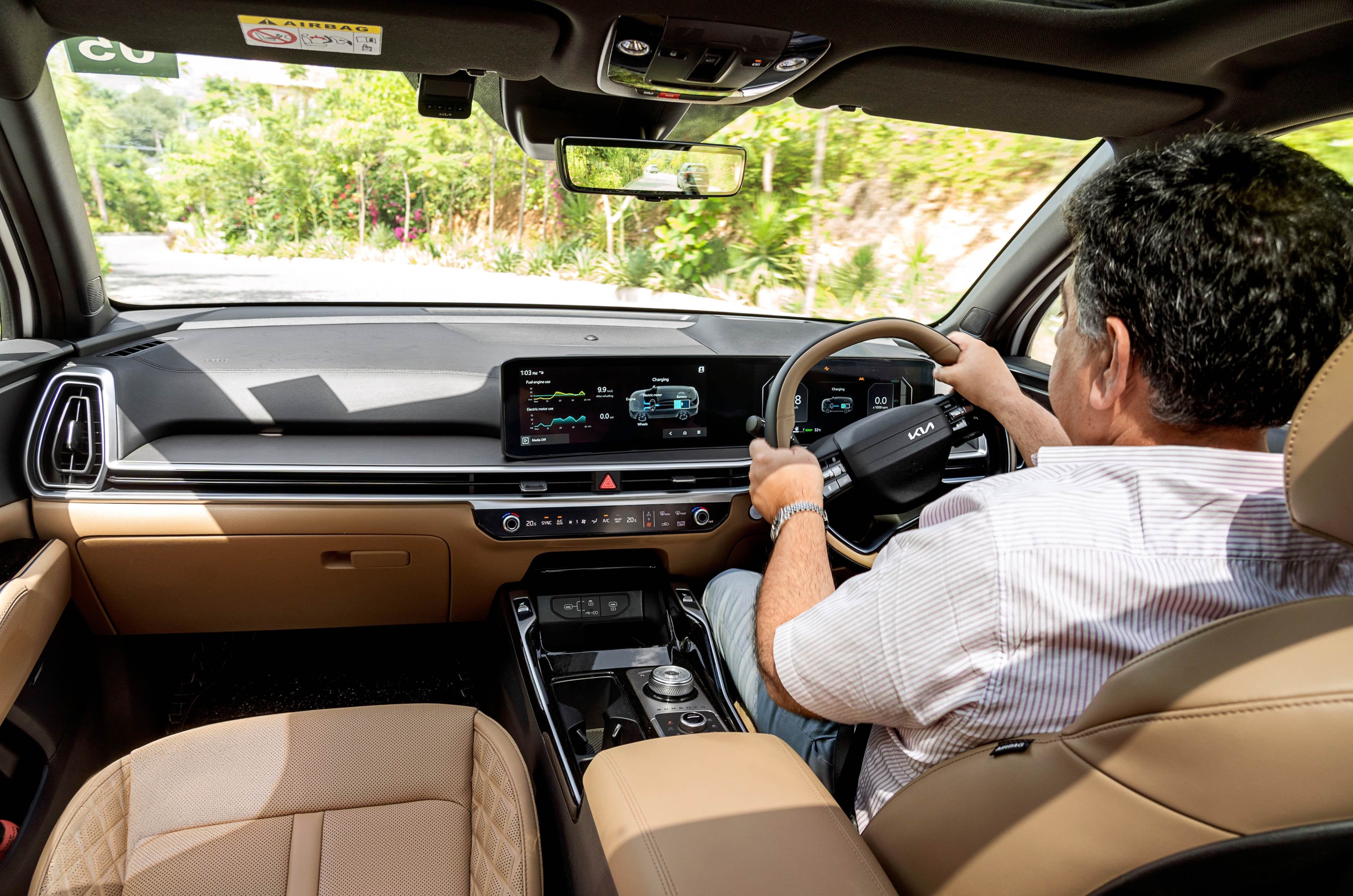 Kia Sorento review: Kia's big hybrid and diesel bet