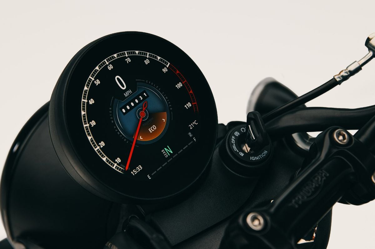 Triumph Bonneville T40 TFT display