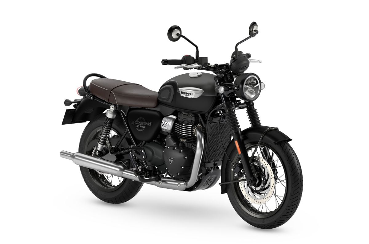 Triumph Bonneville T40 Black front right side static in studio