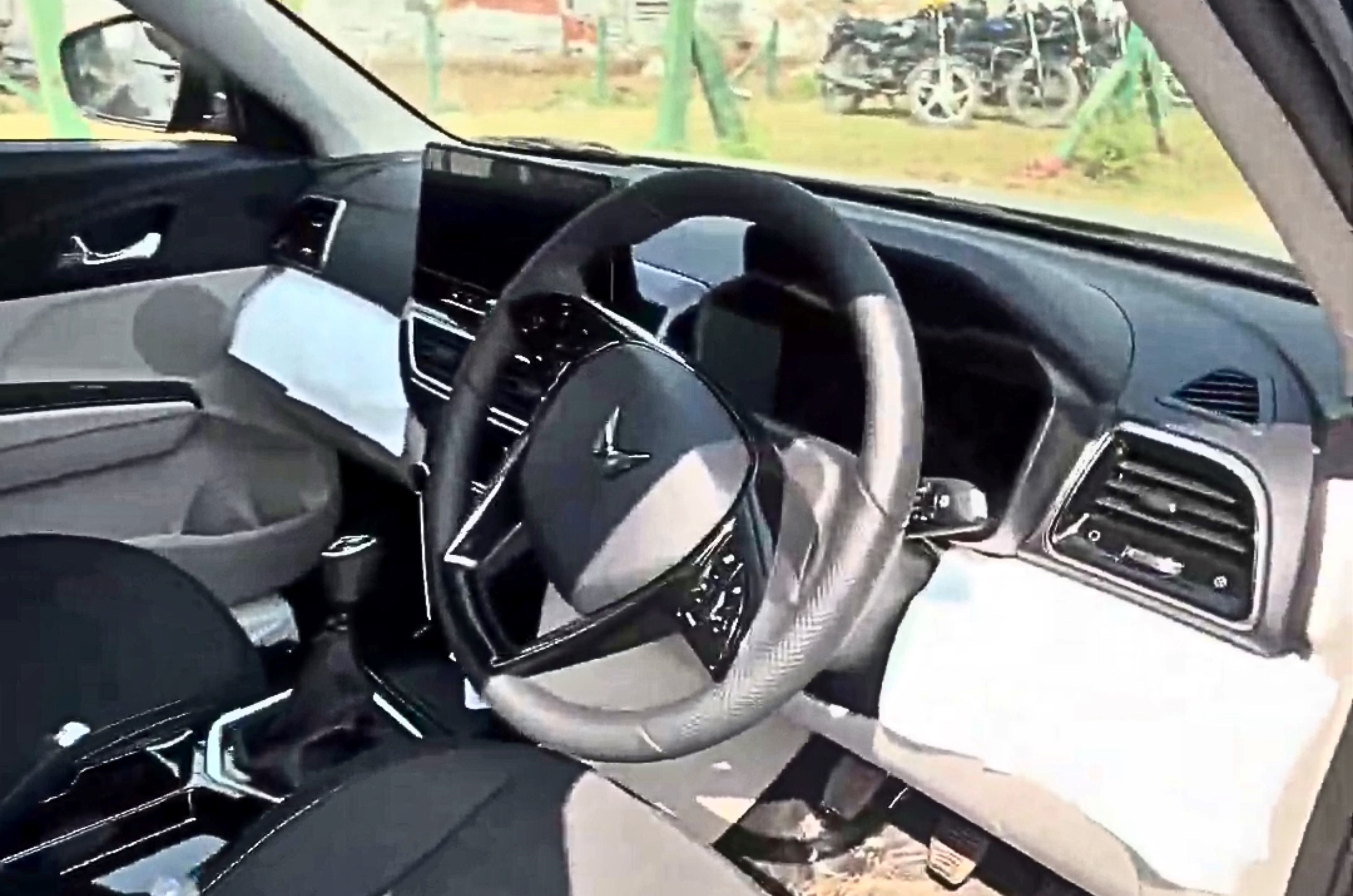 Mahindra XUV 3XO CNG interior