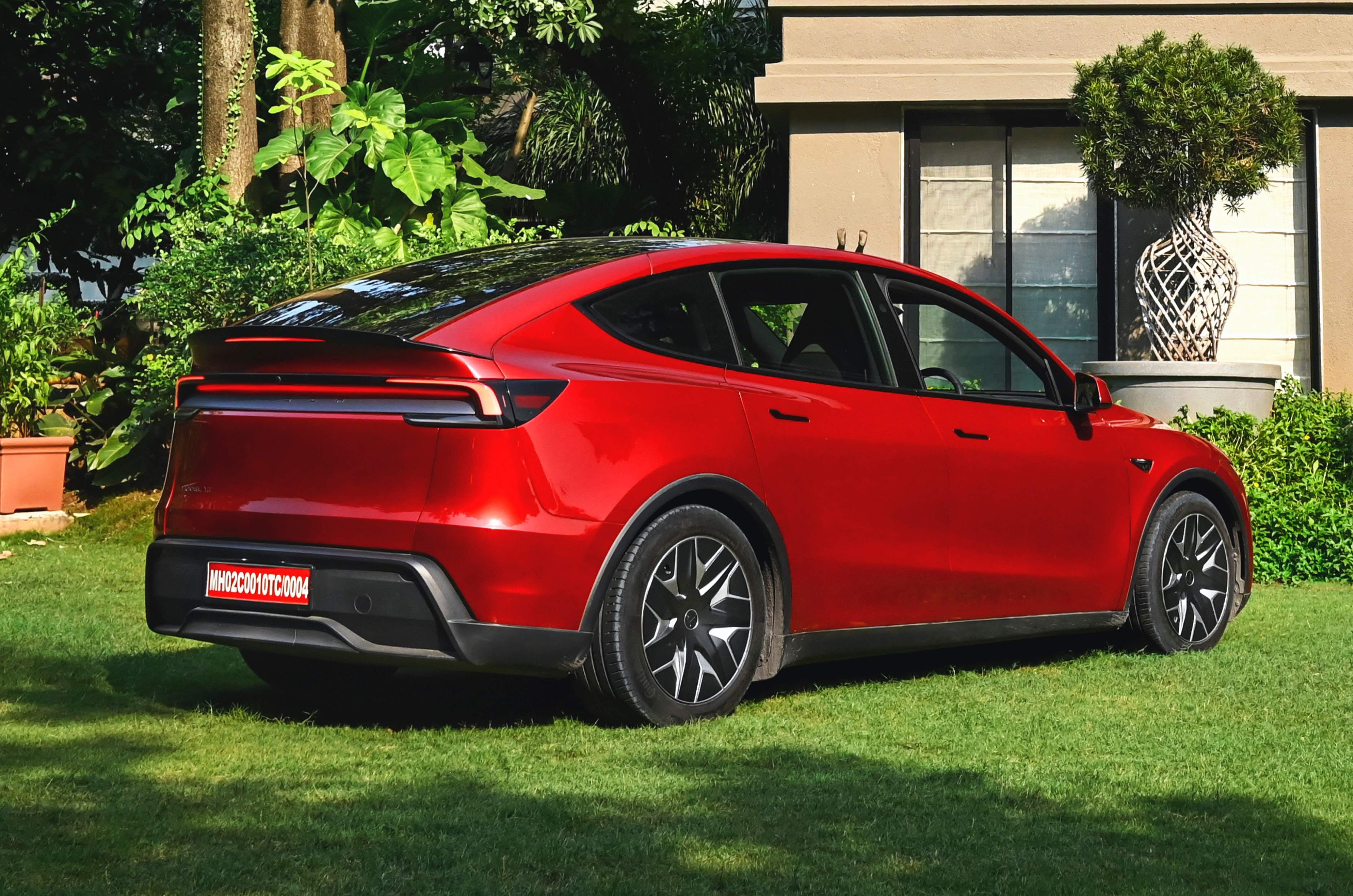 Tesla Model Y L review: Going the extra mile