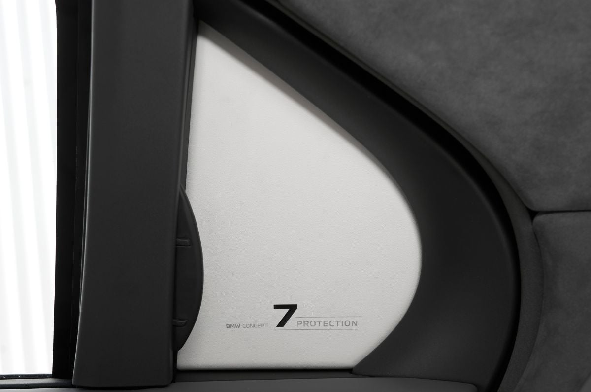 BMW Concept 7 Protection armored rear quarter glass