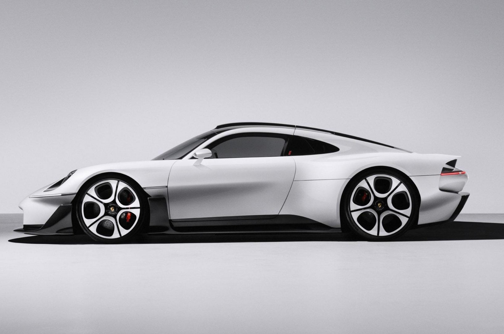 Porsche Mission S concept previews new model above 911