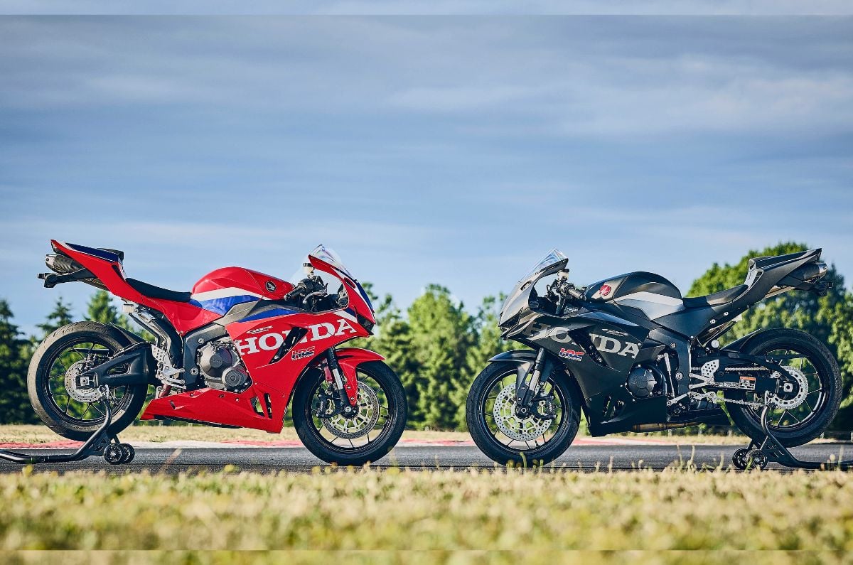 2027 Honda CB600RR's two new colours, Ignition Red and Matte Ballistic Black Metallic.