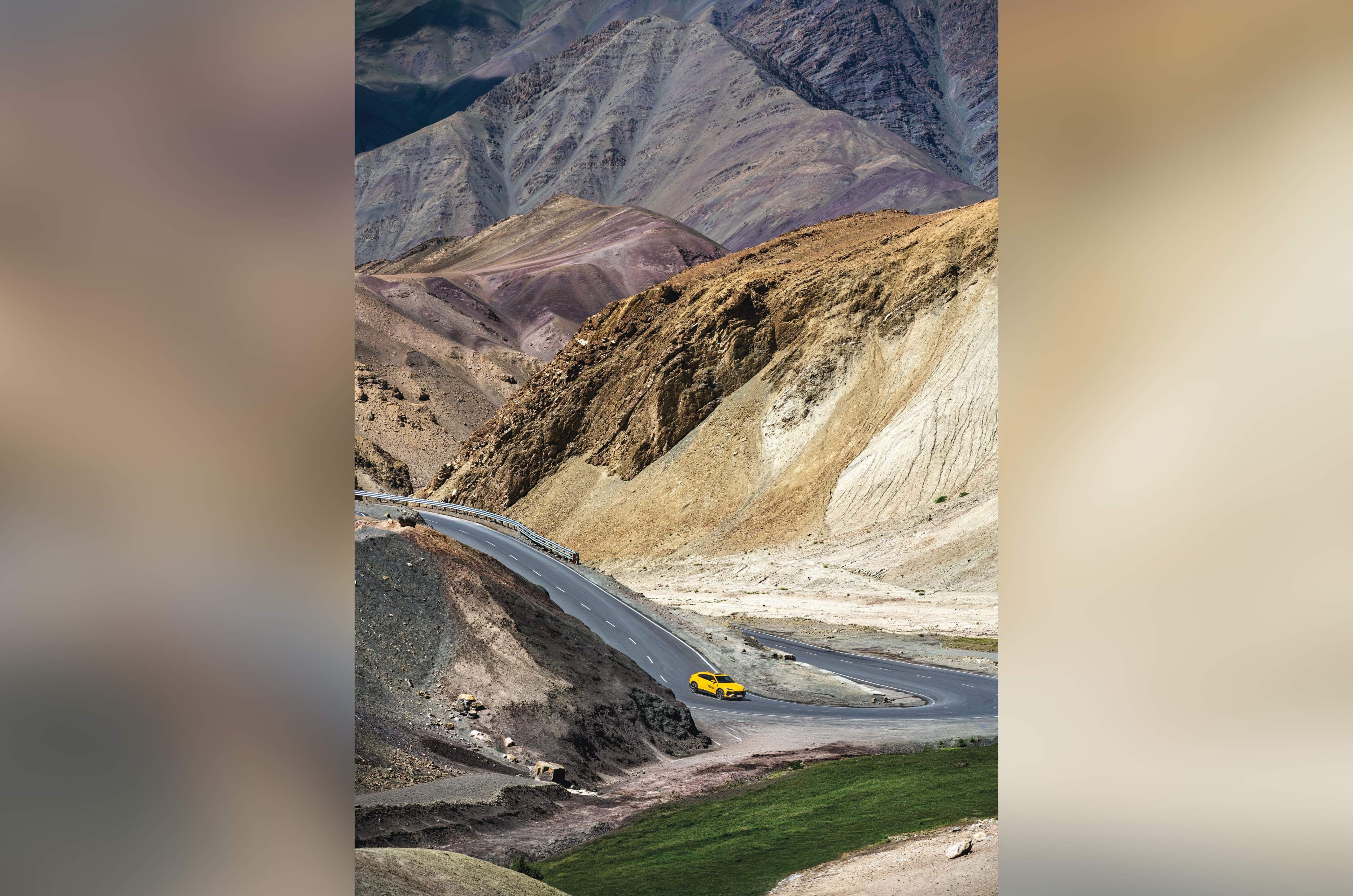Driving a Lamborghini Urus SE to Lamayaru: Rocket ship to the moon