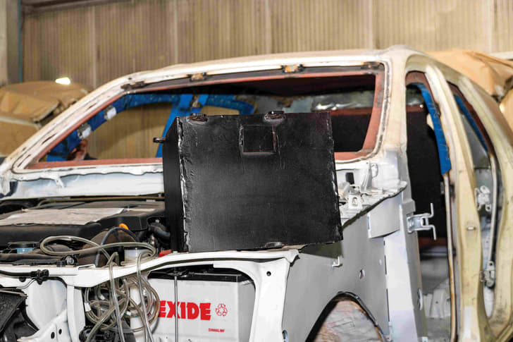 jcbl bulletproof car