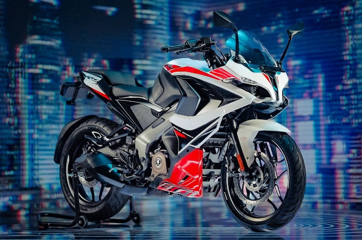  5 things to know before buying the Bajaj Pulsar RS200
