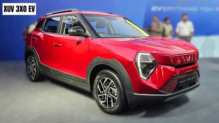 mahindra xuv 3xo ev front