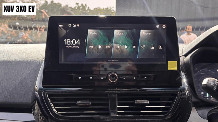 mahindra xuv 3xo ev touchscreen