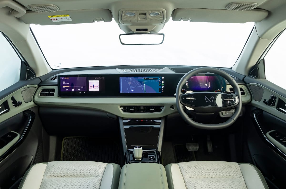 Mahindra XEV 9S dashboard