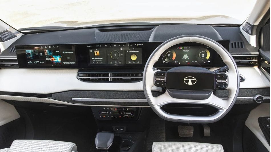 Tata Sierra interior