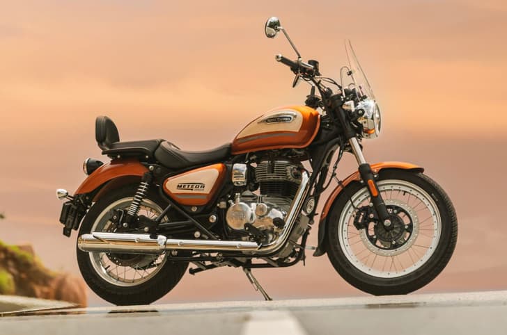 Royal Enfield Meteor 350 Sundowner Orange Static Shot