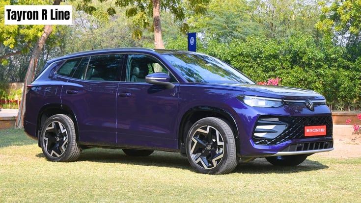 Volkswagen Tayron R-Line front three quarter