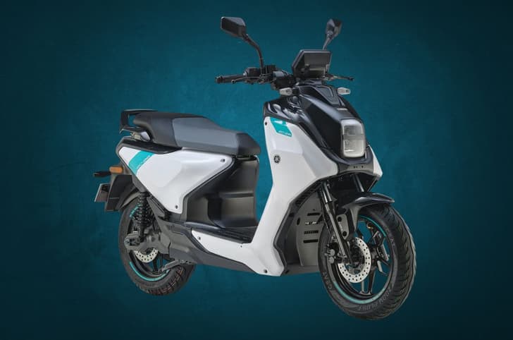 Yamaha EC-06 Studio Front Three Fourth Shot Lead Image