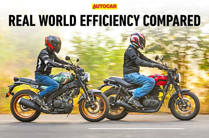 Yamaha XSR 155 VS Royal Enfield Hunter 350 Panning Shot Lead Image