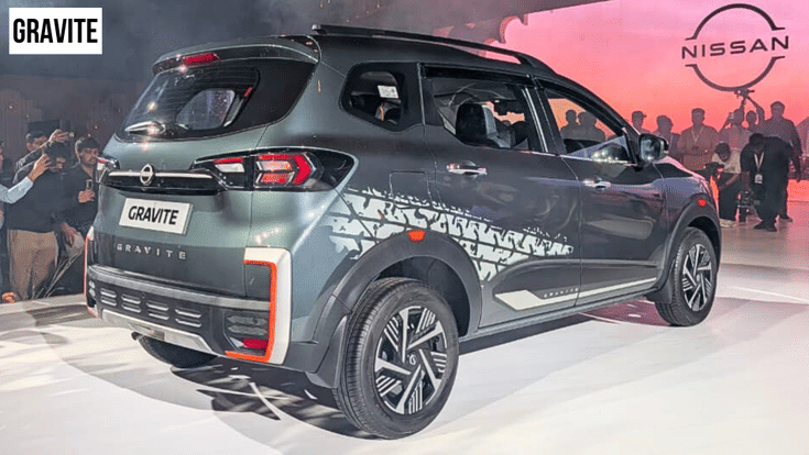 nissan gravite rear three quarter