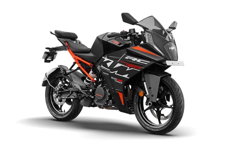 KTM RC 160 front three fourth studio shot