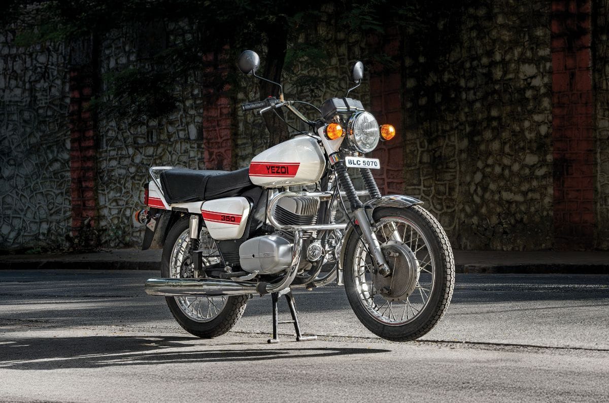 Vintage Yezdi 350 twin ridden: Needle in a haystack