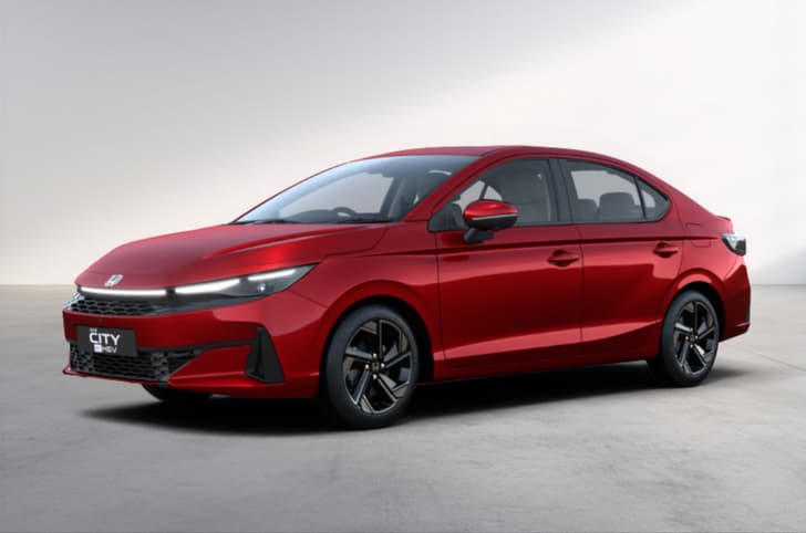 Honda City facelift front quarter static