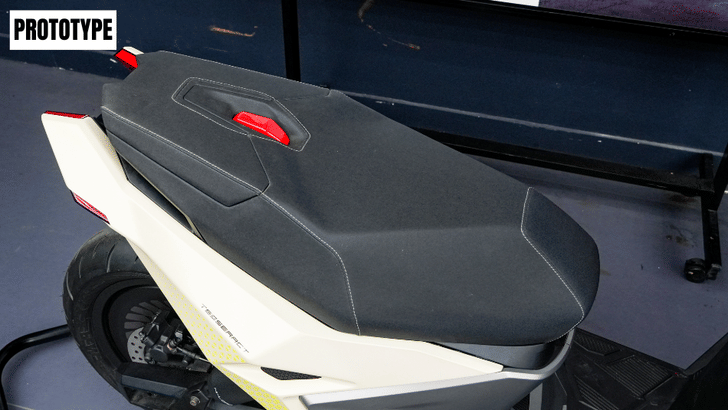 UV tesseract prototype seat