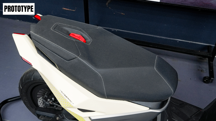 UV tesseract prototype seat