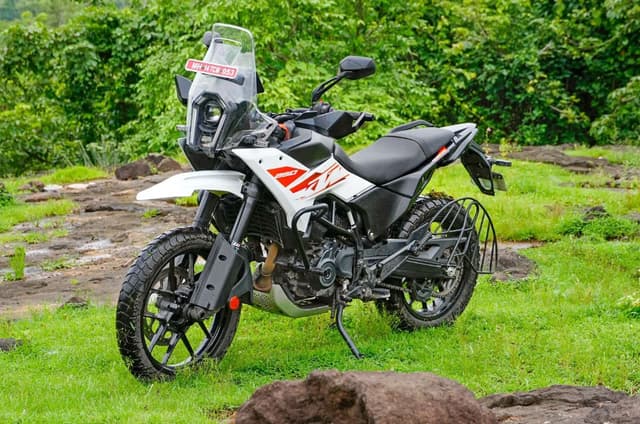 3 reasons to buy the KTM 250 Adventure and 2 reasons to skip