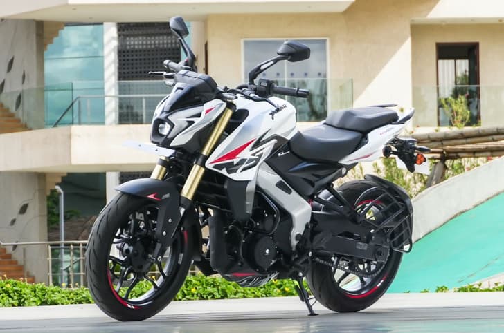 Bajaj Pulsar NS400Z front left side static in field